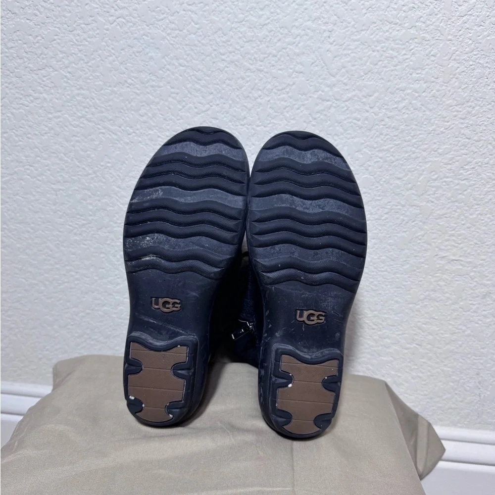 UGG Women's/Girls Hapsburg Laces & Zipper Black Leather Boots - Size 5.5